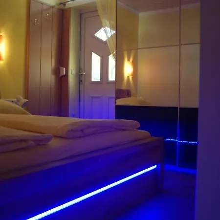 Schiller *